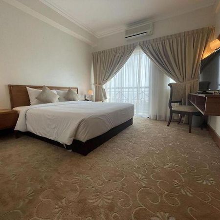 Putra Brasmana Hotel Kuala Perlis Exterior photo