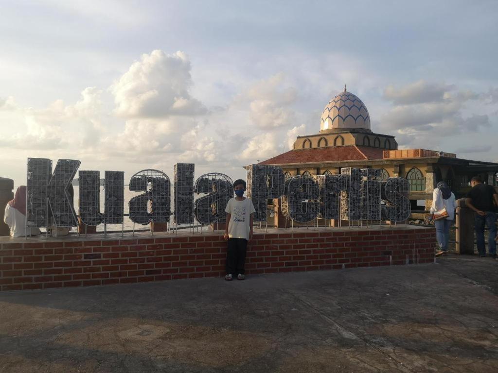 Putra Brasmana Hotel Kuala Perlis Exterior photo