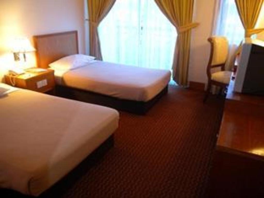 Putra Brasmana Hotel Kuala Perlis Exterior photo